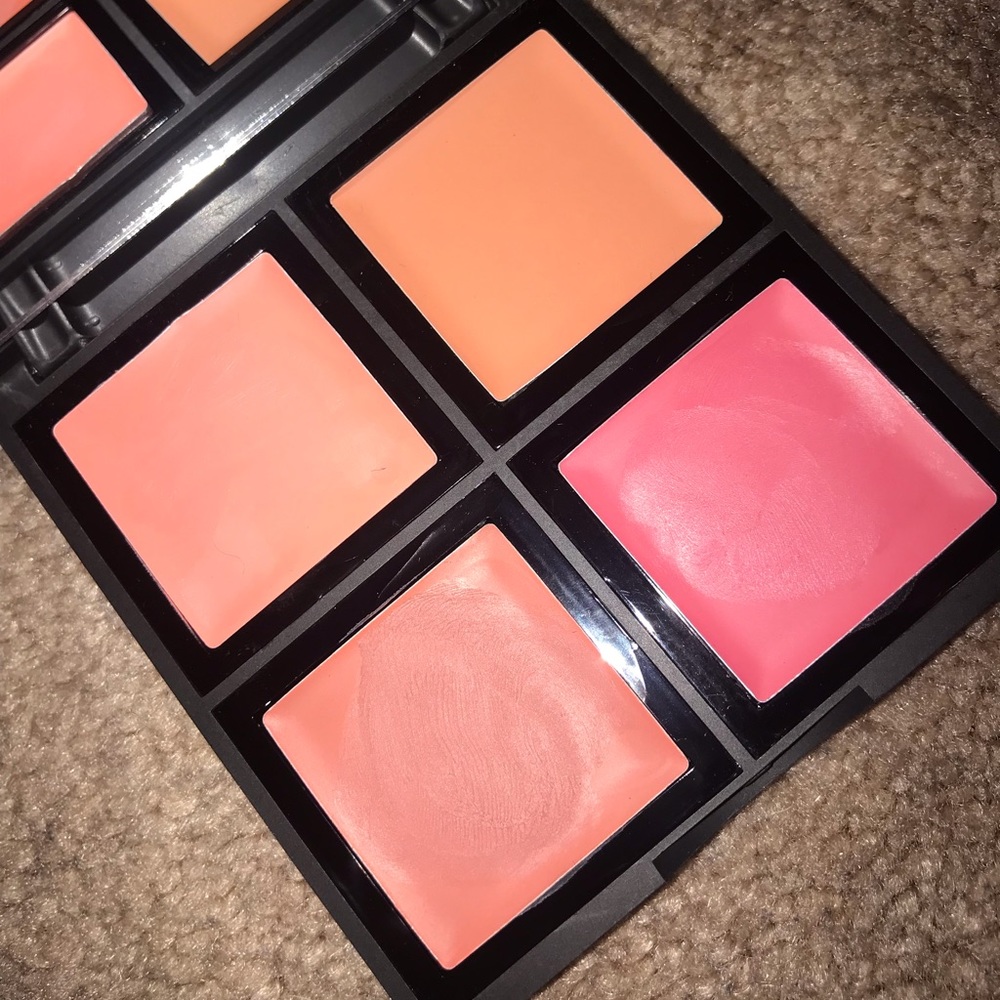 Cream Blush Palette